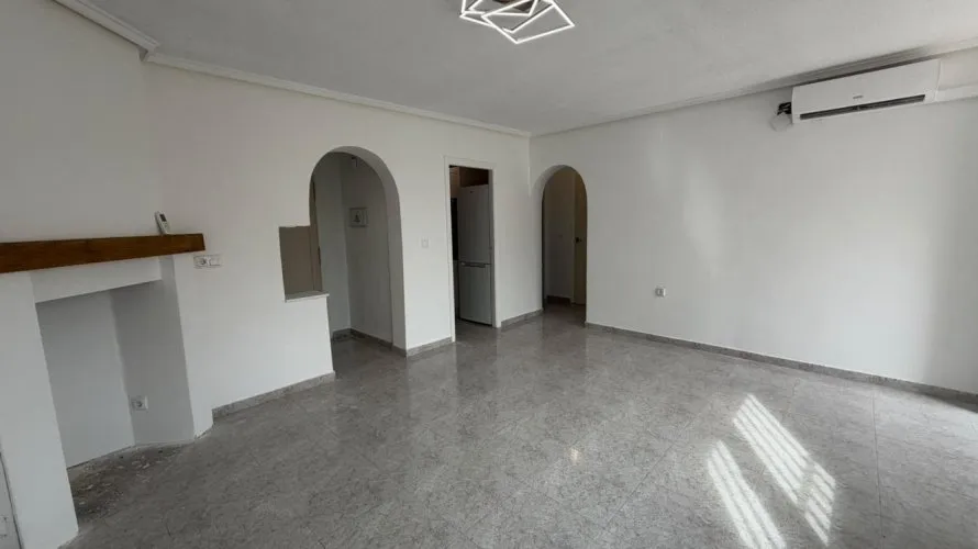 1 bedroom bungalow for sale, Torrevieja, Spain No. 1975 № 18
