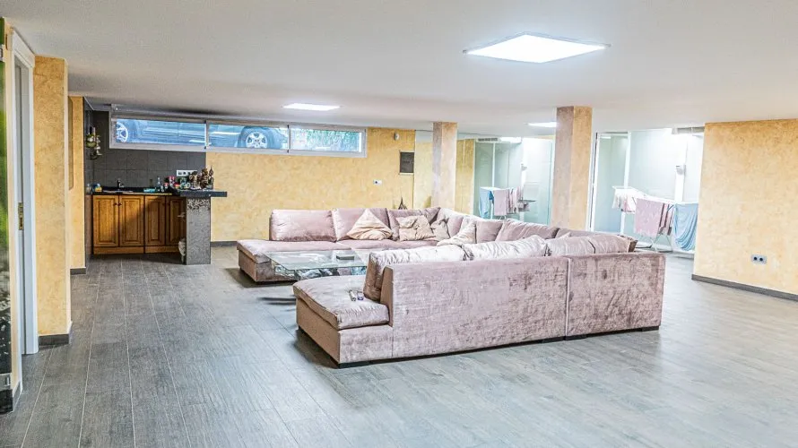 370m² villa for sale, Torrevieja, Spain No. 1978 № 11