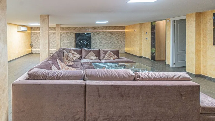 370m² villa for sale, Torrevieja, Spain No. 1978 № 15