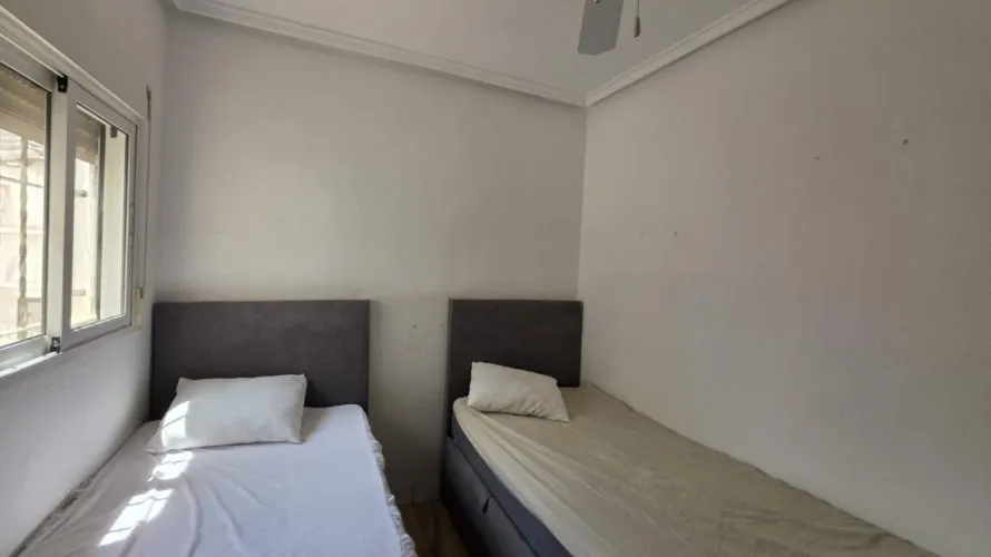 2 bedrooms house for sale, Torrevieja, Spain No. 1970 № 12